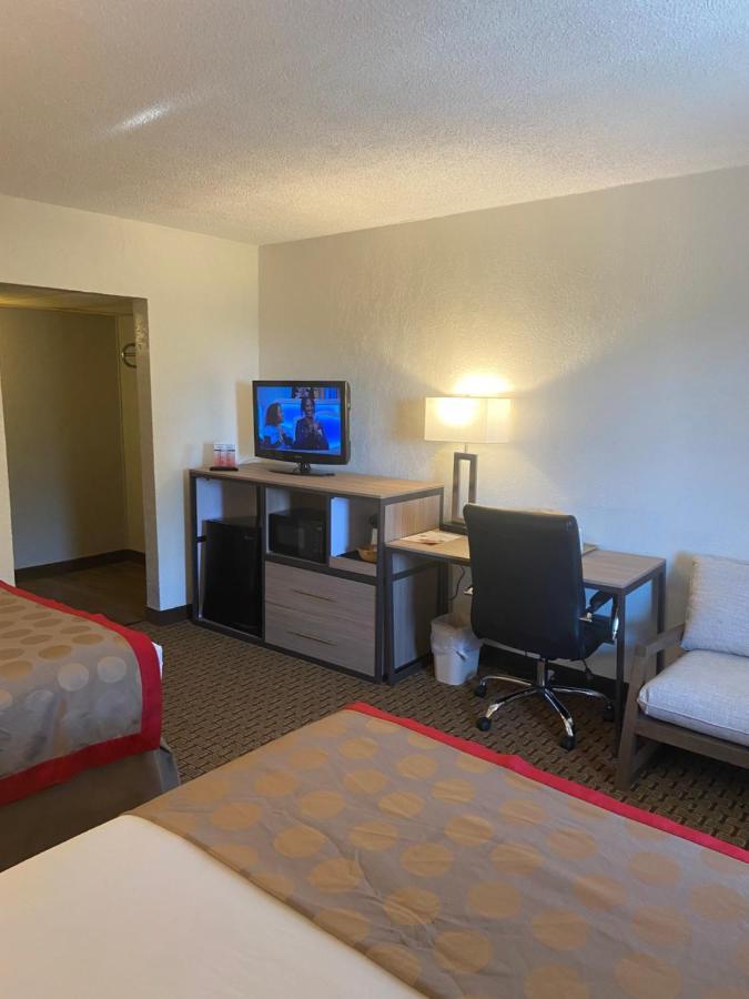 Ramada By Wyndham West Atlantic City Эгг-Харбор-Тауншип Экстерьер фото