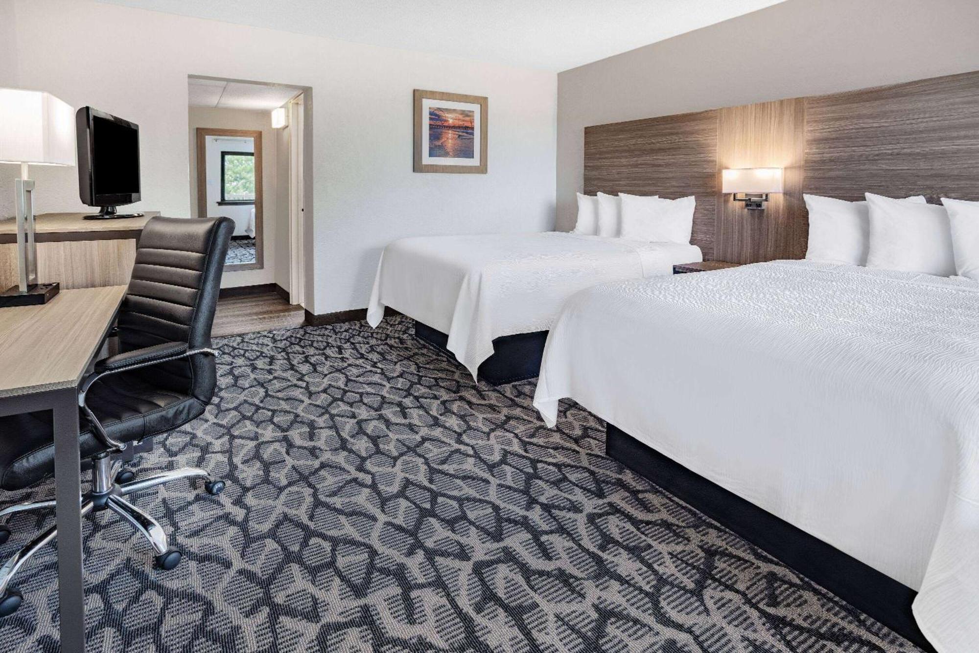 Ramada By Wyndham West Atlantic City Эгг-Харбор-Тауншип Экстерьер фото