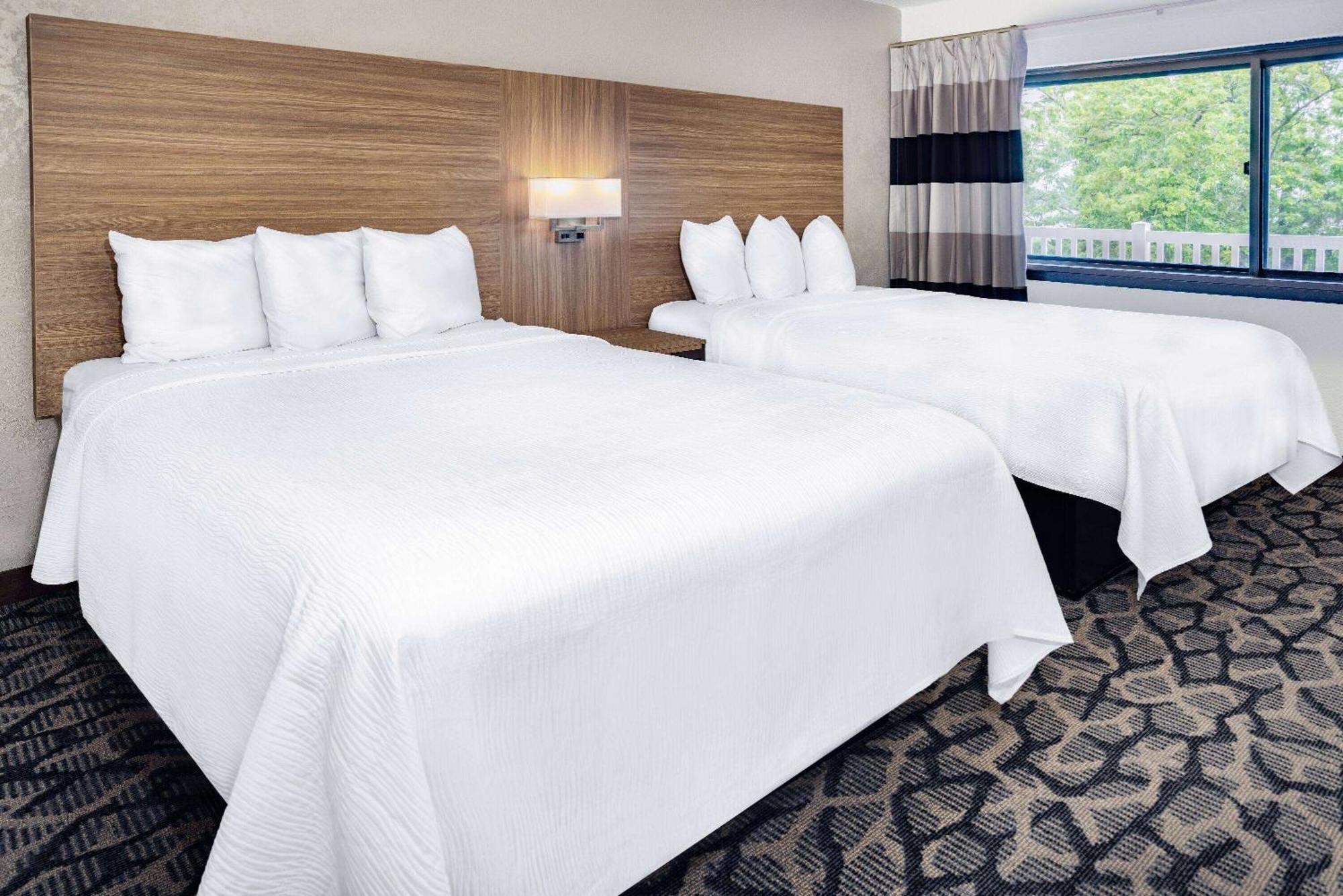Ramada By Wyndham West Atlantic City Эгг-Харбор-Тауншип Экстерьер фото